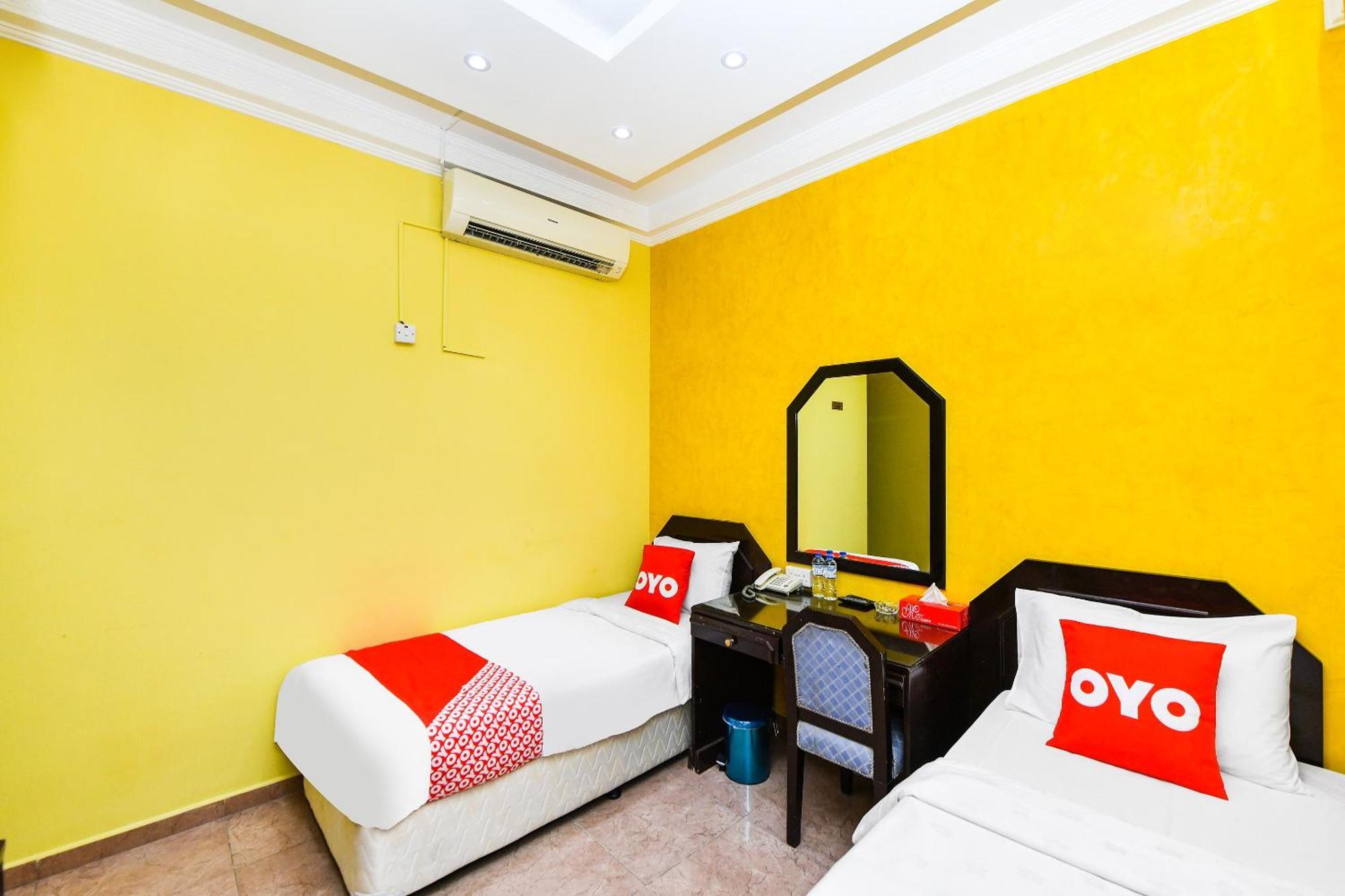 Oyo 137 Marina Hotel Muscat Eksteriør billede