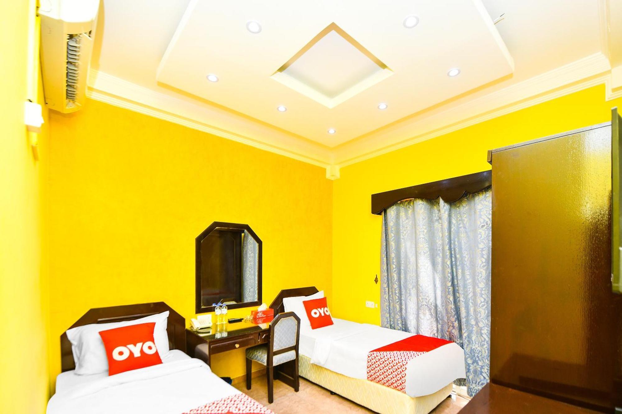 Oyo 137 Marina Hotel Muscat Eksteriør billede